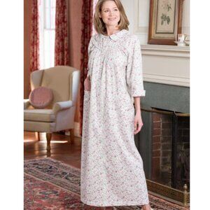 Vermont Country Store Nightgown Robe Pajamas Small Floral Cottagecore Snap